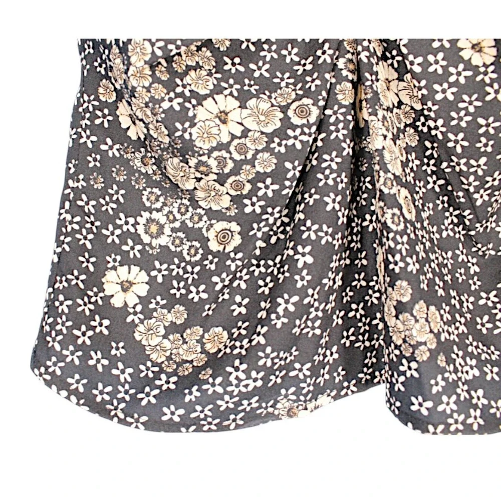 ASTR THE LABEL Black/Tan Floral Crepe PUFF SLEEVE V-NECK TOP Blouse Party SZ XS